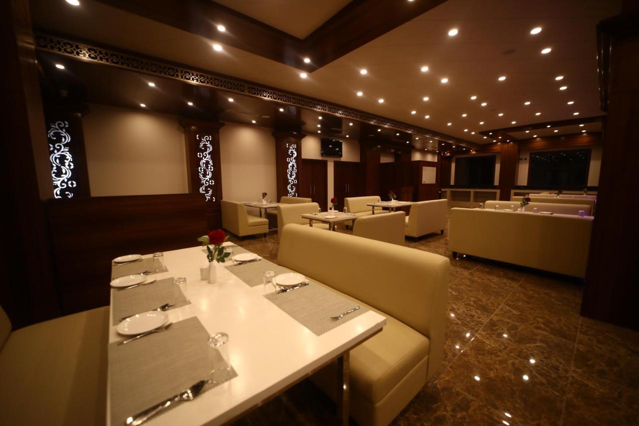 Park Avenue And Resorts Sikar Exterior photo